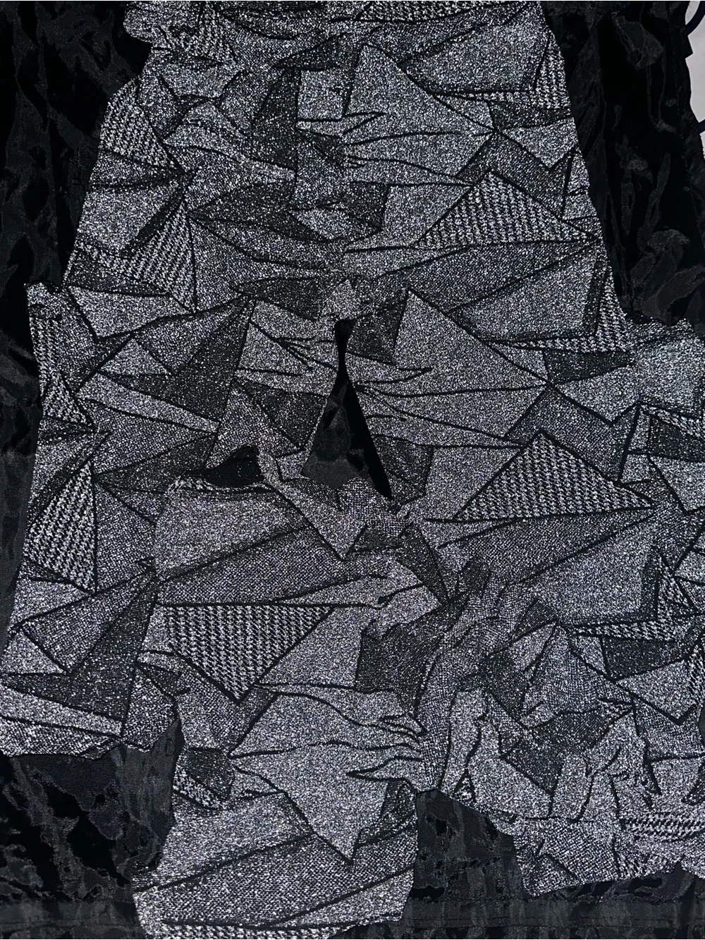 Soft Black & Gray Patterned Throw Blanket - Unbranded